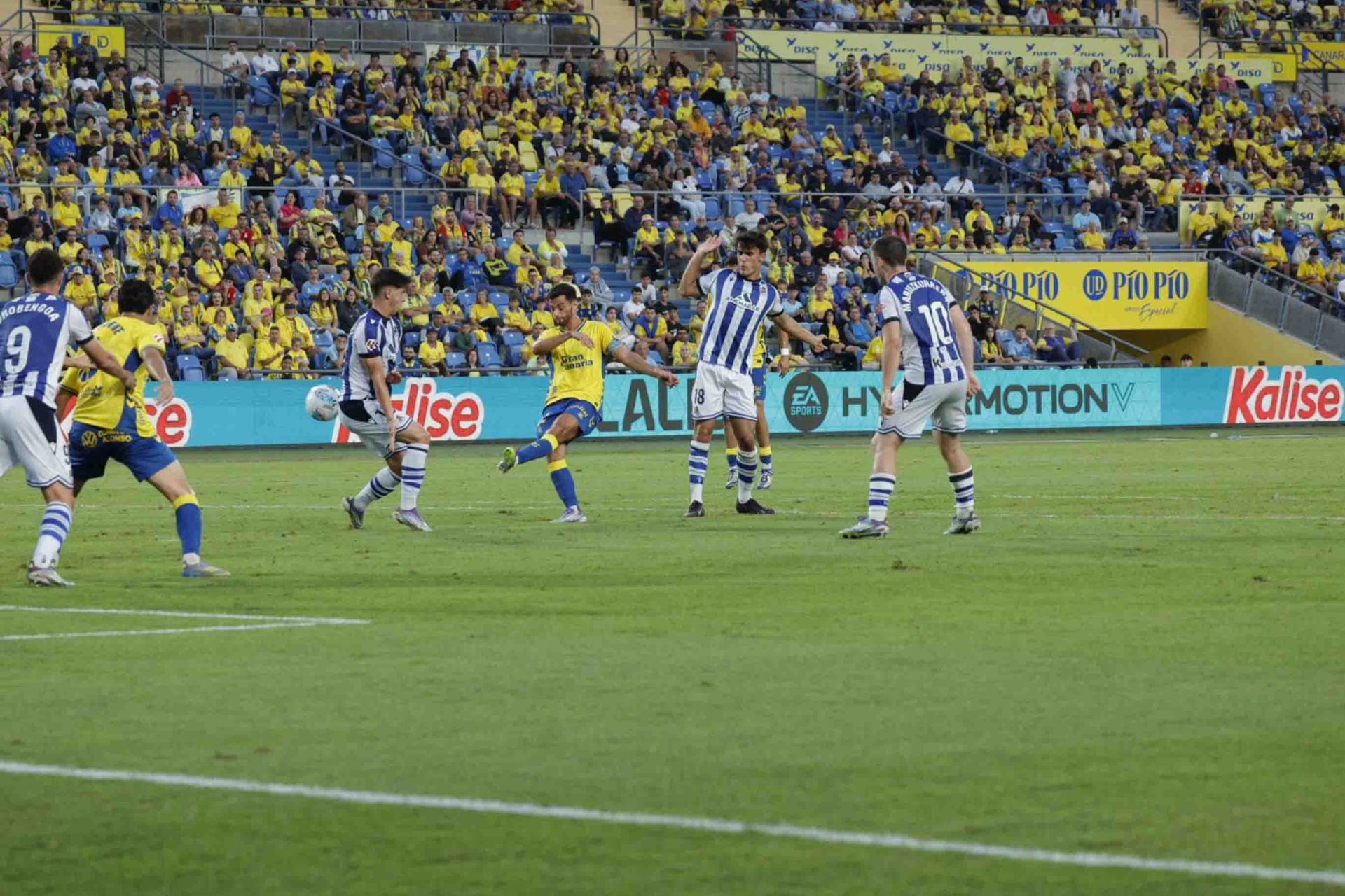 UD Las Palmas ante la Real Sociedad B, en imágenes