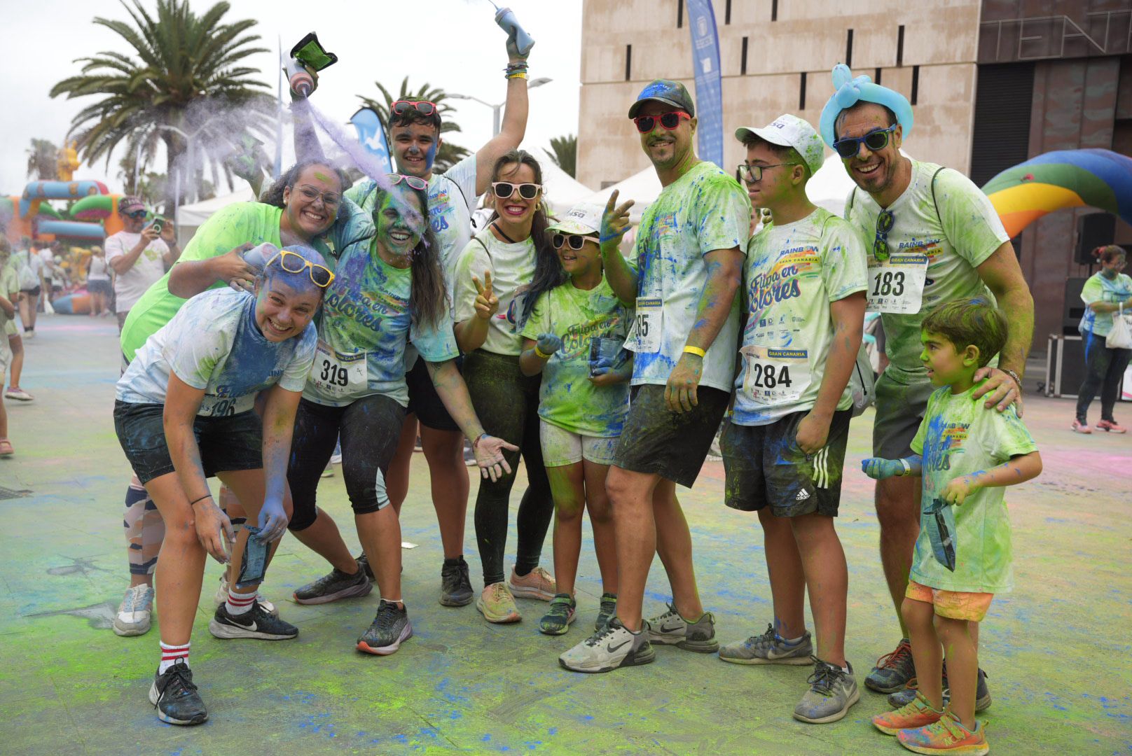 Un arcoíris de solidaridad en la Rainbow Familia Gran Canaria