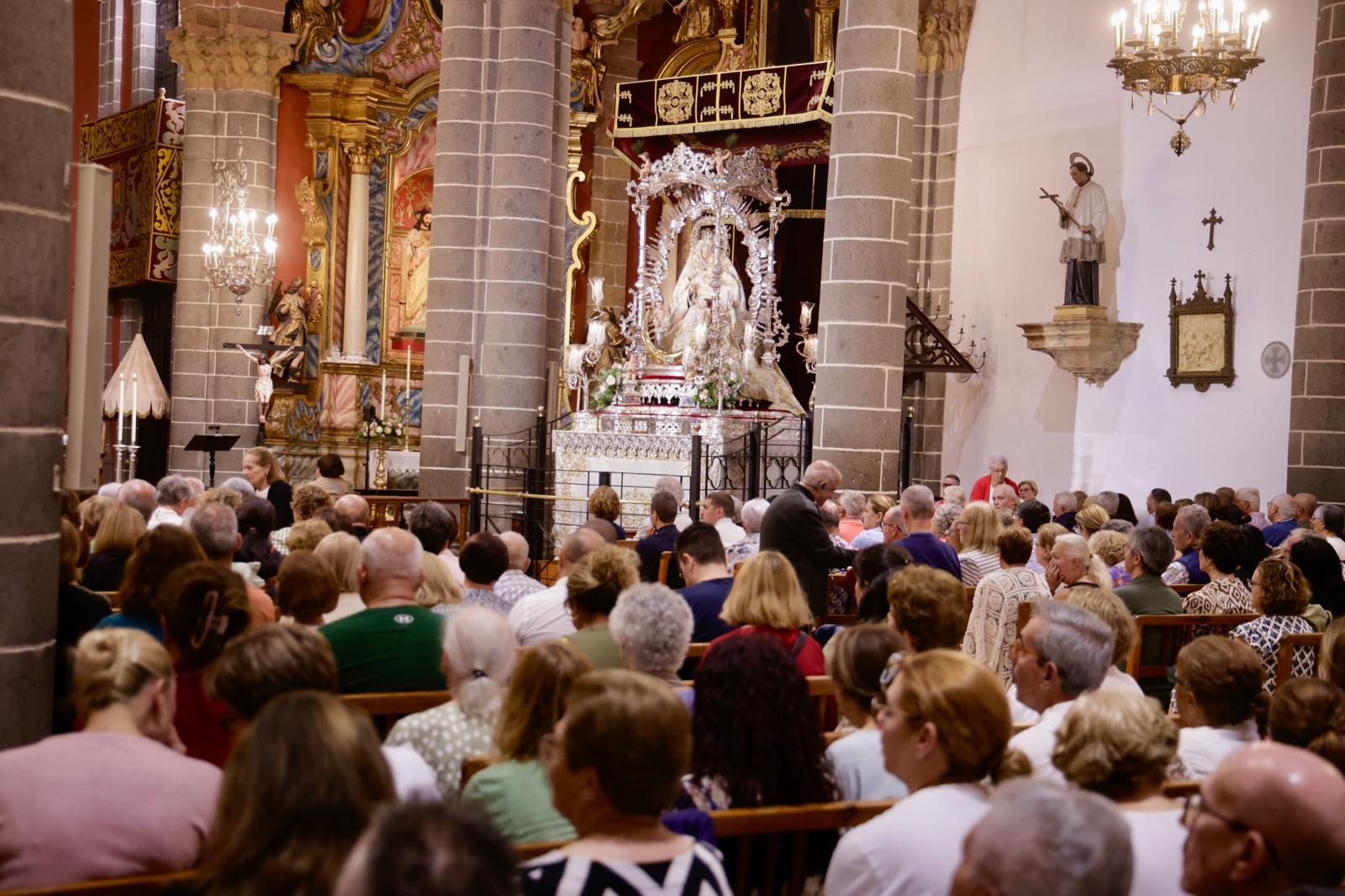La procesión de Las Marías, en imágenes