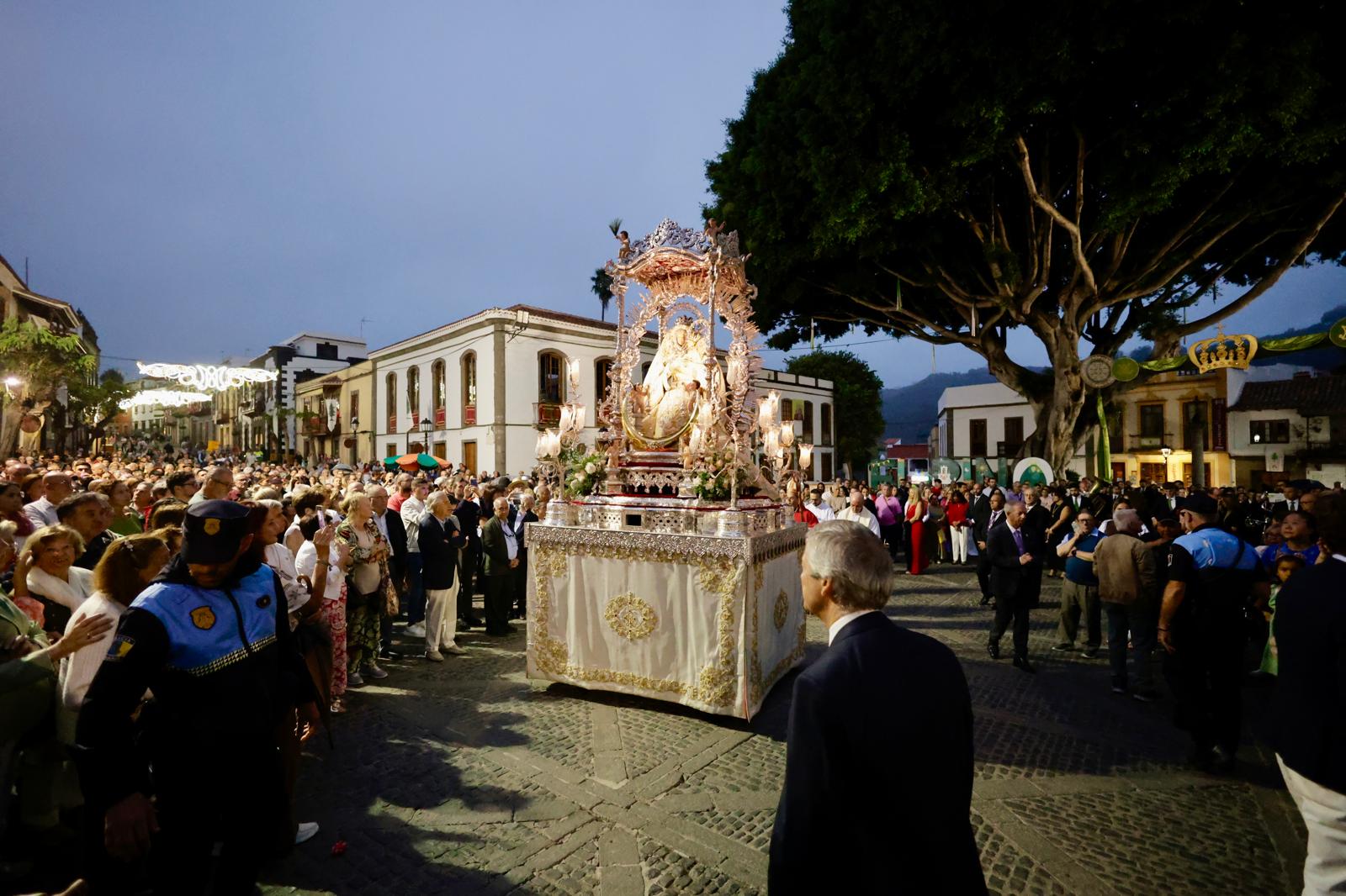La procesión de Las Marías, en imágenes