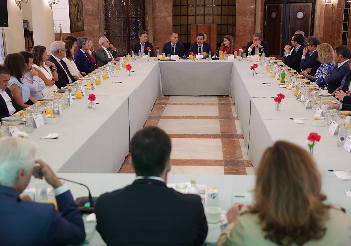 Encuentro de la APD: el PP canario debate las prioridades del archipiélago