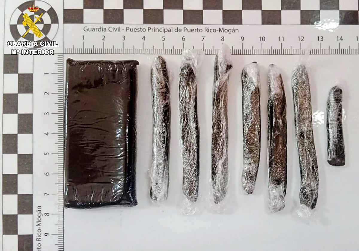 Imagen de la droga capturada por la Guardia Civil.