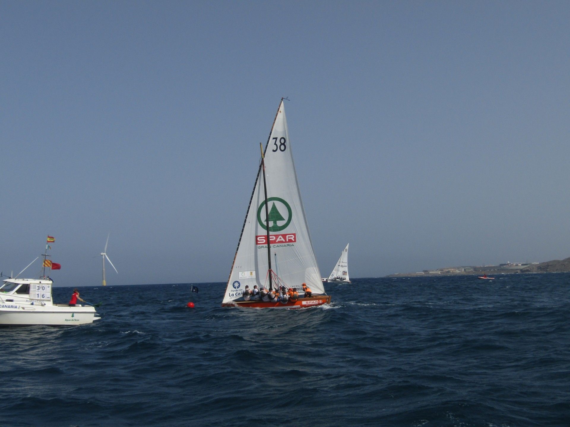 Imagen de una pega reciente con el Spar Guerra del Río como protagonista.