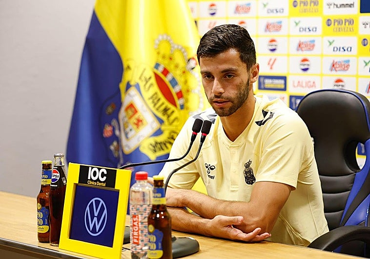 Enzo Loiodice, este miércoles en rueda de prensa.