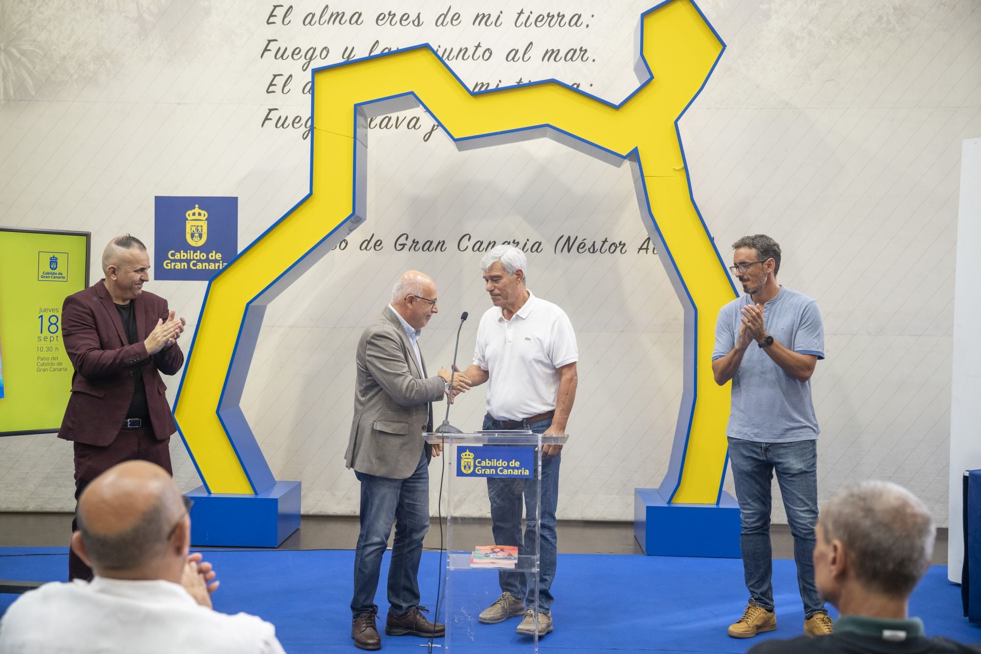 El Cabildo de Gran Canaria se vuelca con el libro &#039;Desde el terrero con memoria y dignidad&#039; sobre el legado del Pollo de La Barranquera I