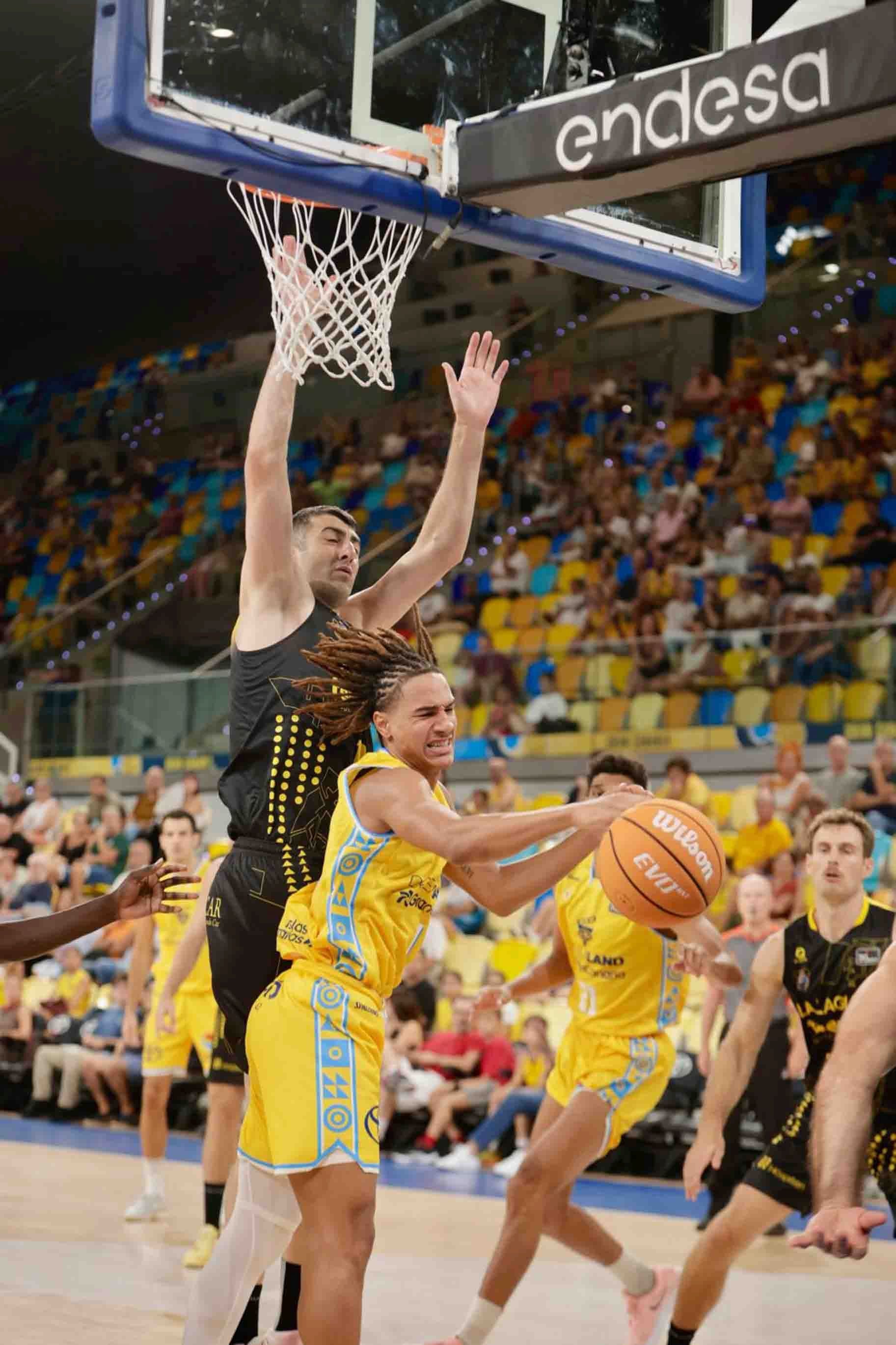 El Dreamland Gran Canaria se estrena esta temporada ante su afición en la Copa Canaria