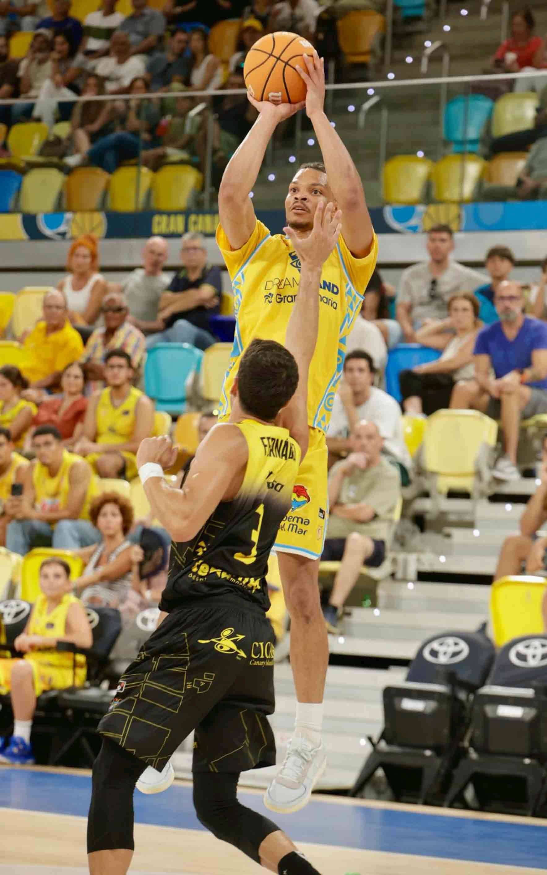 El Dreamland Gran Canaria se estrena esta temporada ante su afición en la Copa Canaria