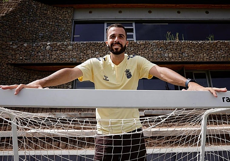 Kirian Rodríguez posa durante la entrevista con CANARIAS7.