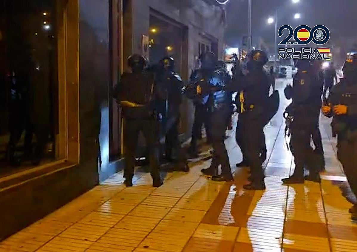 Imagen secundaria 1 - Suben a 17 los detenidos de la banda que lidera presuntamente José el del Buque