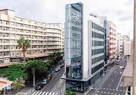 Fachada del Hospital Perpetuo Socorro (Carlos Díaz-Recio).