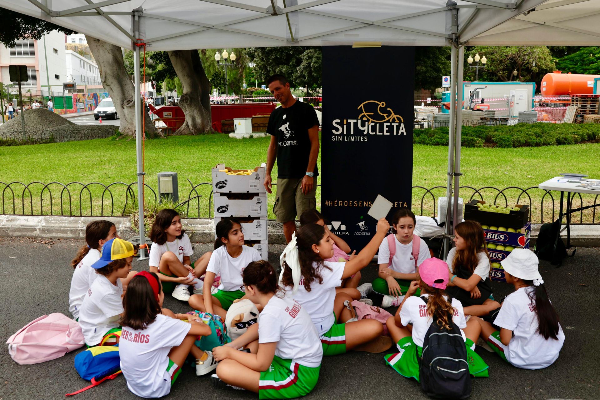 Nueva zona peatonal en el espacio urbano de Arenales