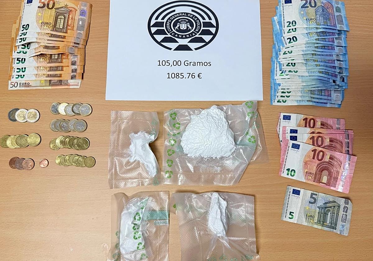 Imagen de lo incautado al joven detenido en Agüimes.