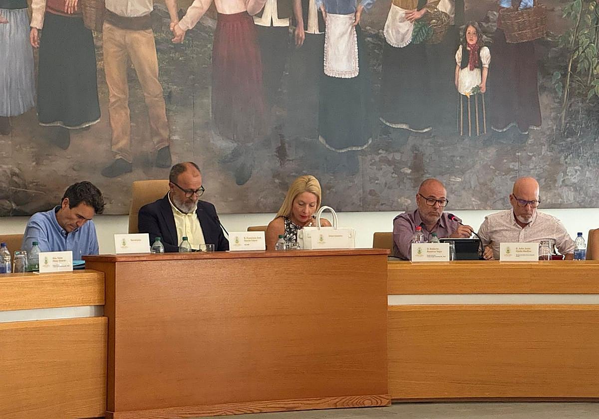 Sesión plenaria en el Ayuntamiento de Santa Lucía de Tirajana donde se aprobaron los presupuestos de 2025.