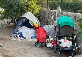 Imagen de una persona sin hogar en Las Palmas de Gran Canaria.