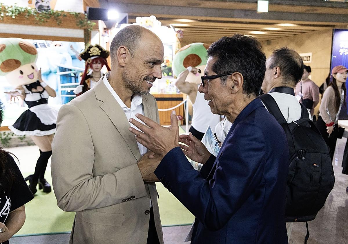Alfonso Caballero en el pabellón español en la feria de referencia del sector.