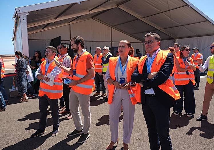 Al simulabro asistieron la presidenta majorera Lola García y el consejero regional de Emergencias, Manuel Miranda, entre otros.