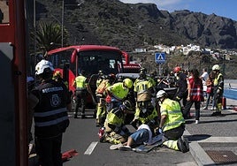 Imagen de un momento del simulacro de erupción volcánica realizado este viernes en Garachico, Tenerife.