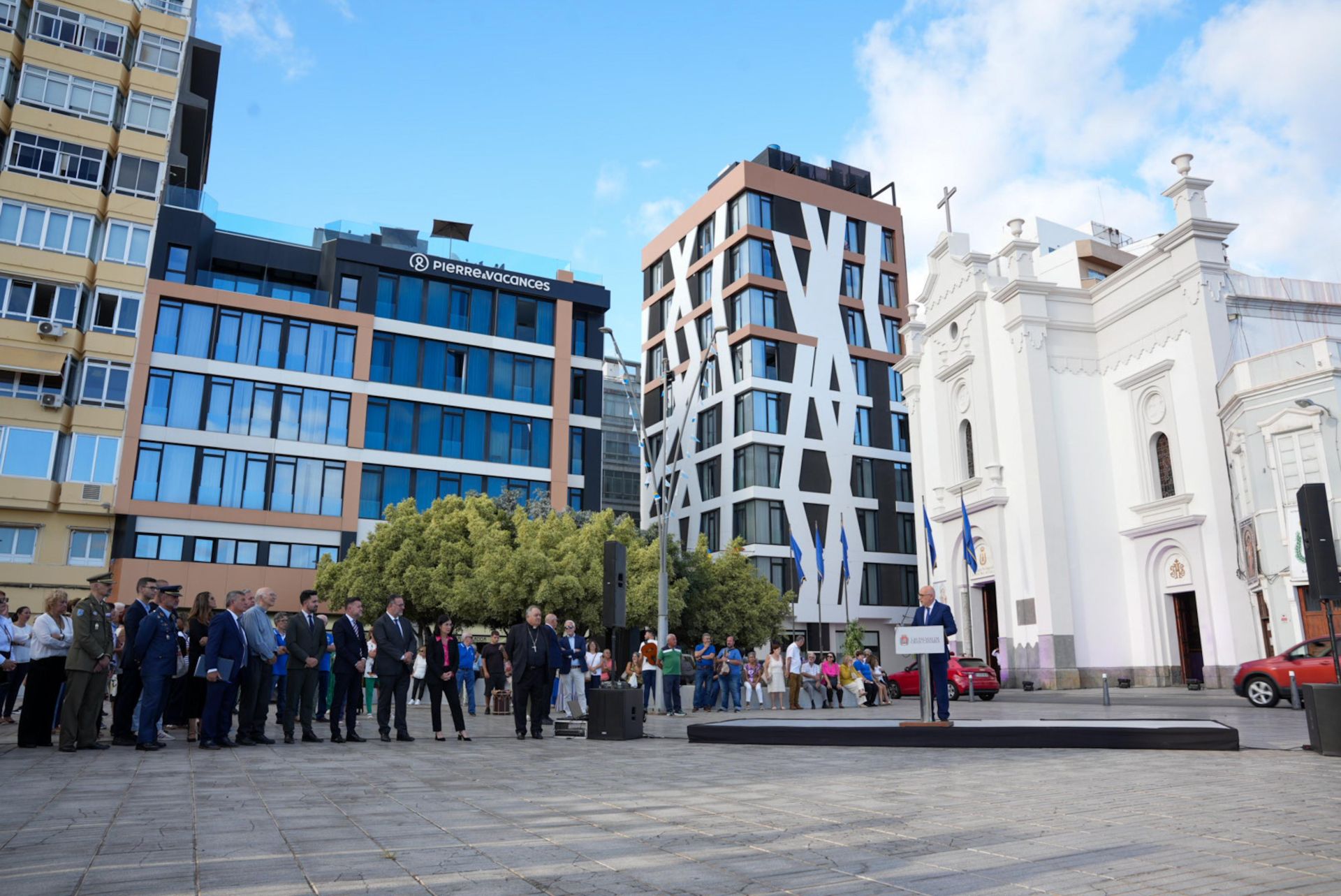 La Iglesia de La Luz inaugura su fachada