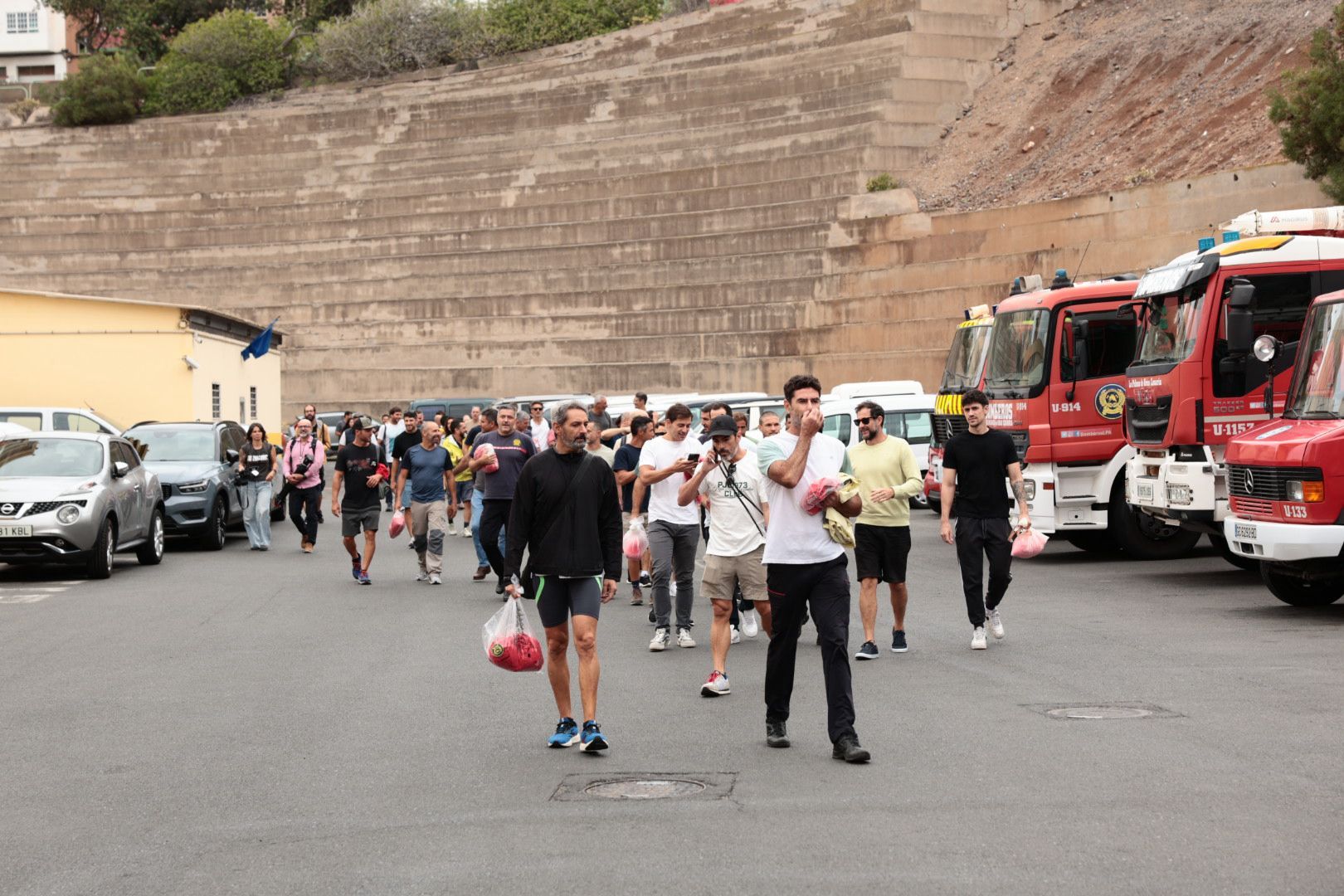 Los bomberos alzan la voz en el Parque Central Miller Bajo