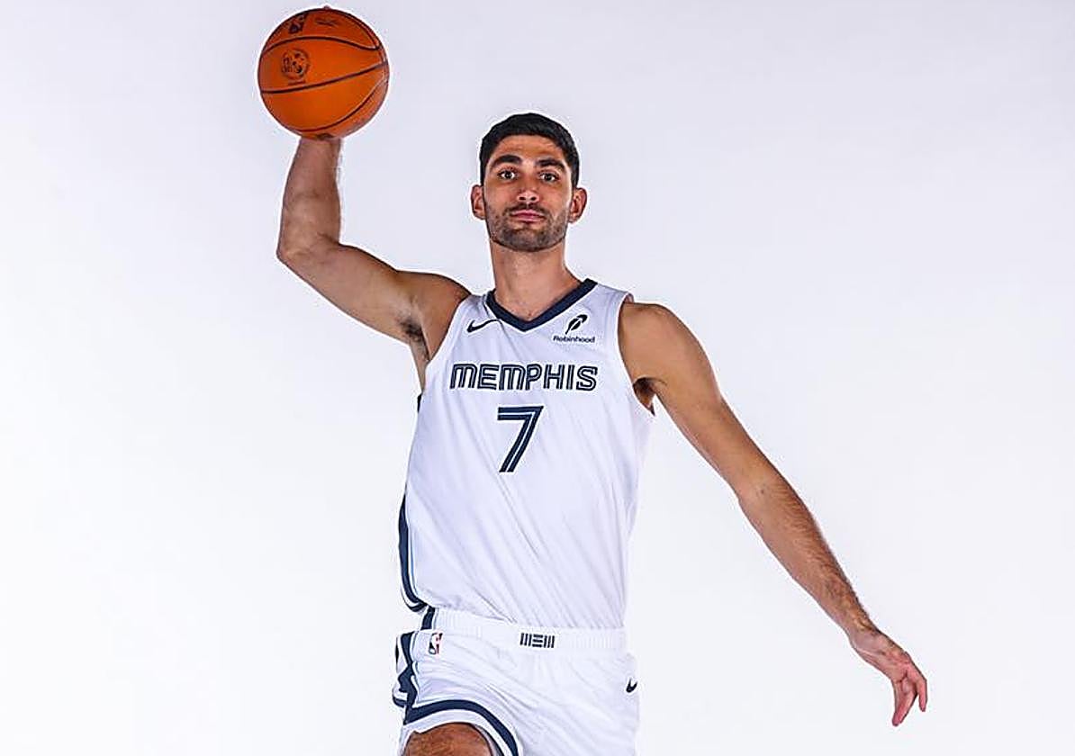 Aldama, en una imagen del Media Day de los Grizzlies.