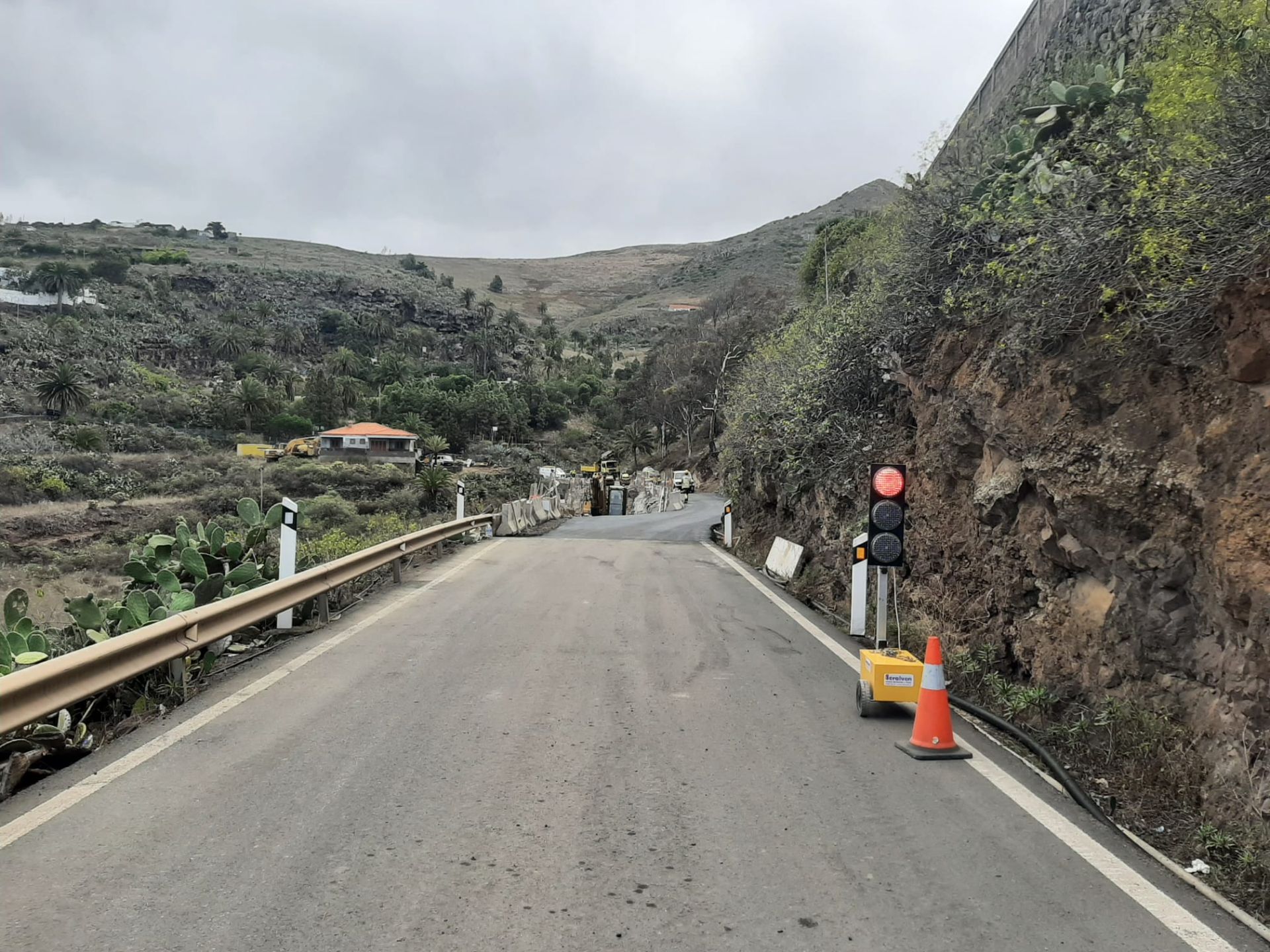 Este tramo estará regulado por semáforos de obra.