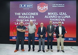 Antonio Morales, junto a Pedro Quevedo, José Eduardo Ramírez, Ignacio Solana y Juanfran Senabre.