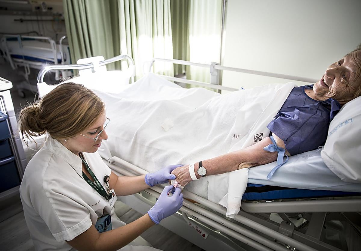 Los mayores de Canarias con menos nivel educativo tienen más probabilidad de sufrir problemas de salud