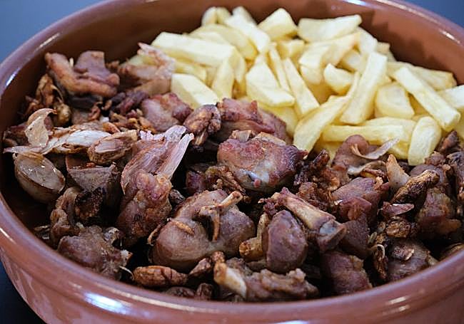La carne de cabrito frito.