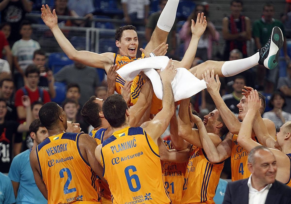 Imagen principal - Kuric (arriba), Homesley (abajo a la izquierda) y AJ Slaughter (abajo a la derecha).