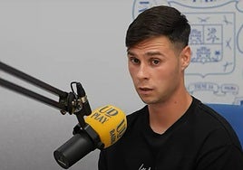 Imagen de Sergio Barcia en el estudio de UD Radio.