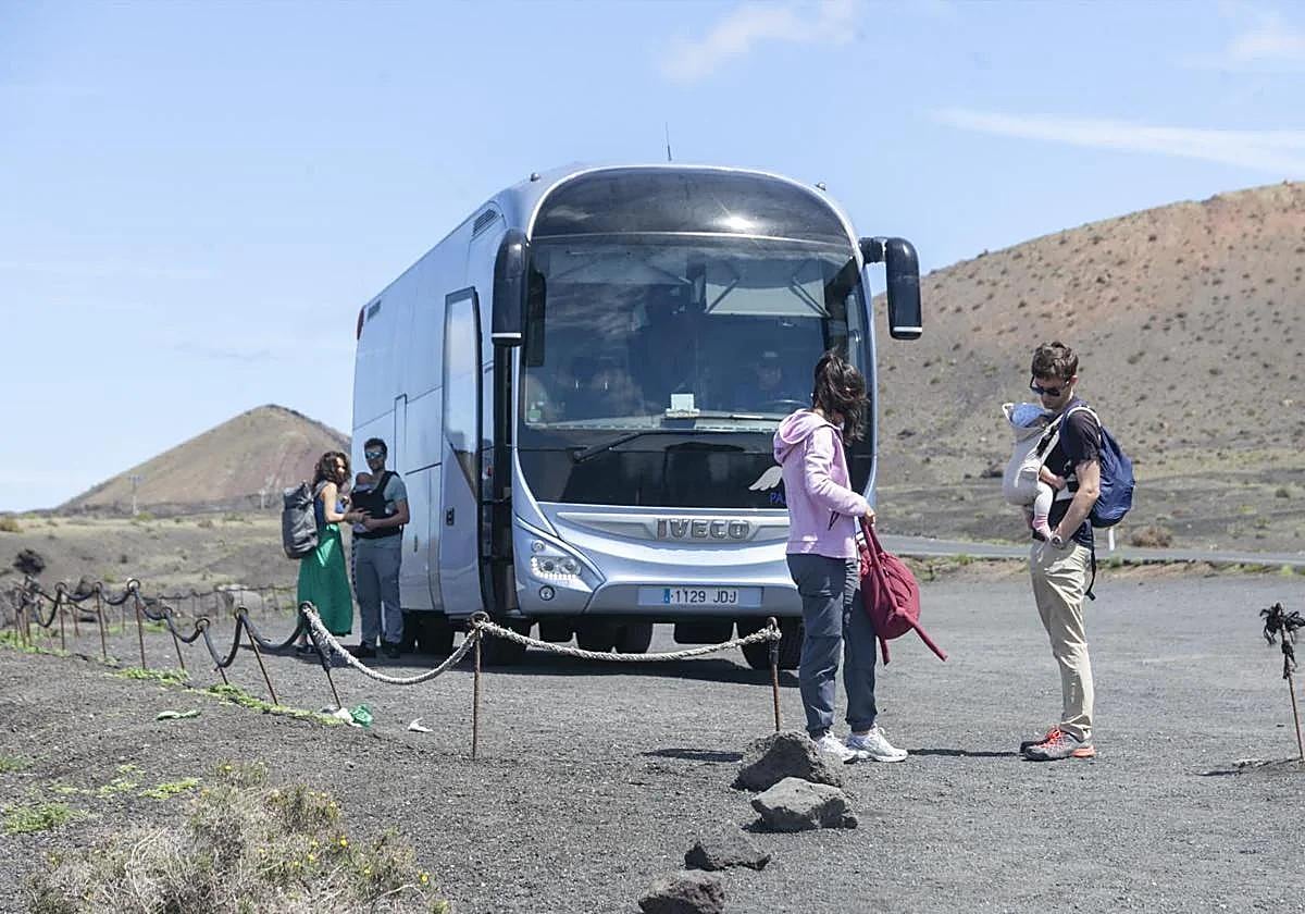 Guagua con turistas, en la prueba de la pasada primavera.
