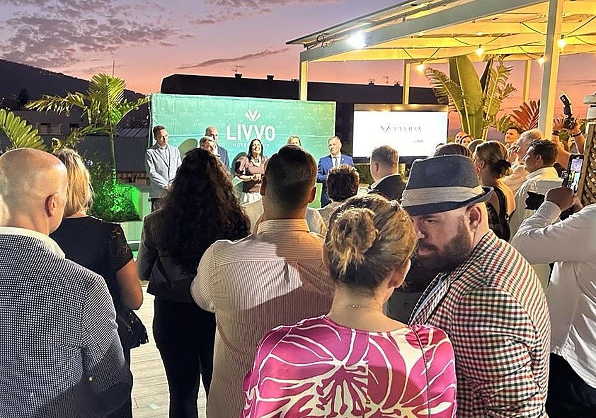 Imagen principal - El Skyview Hotel Tenerife celebra con éxito su incorporación a LIVVO Hotel Group en un evento que reunió a más de 150 invitados