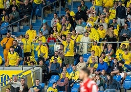 El público, ante el Almería la semana pasada.