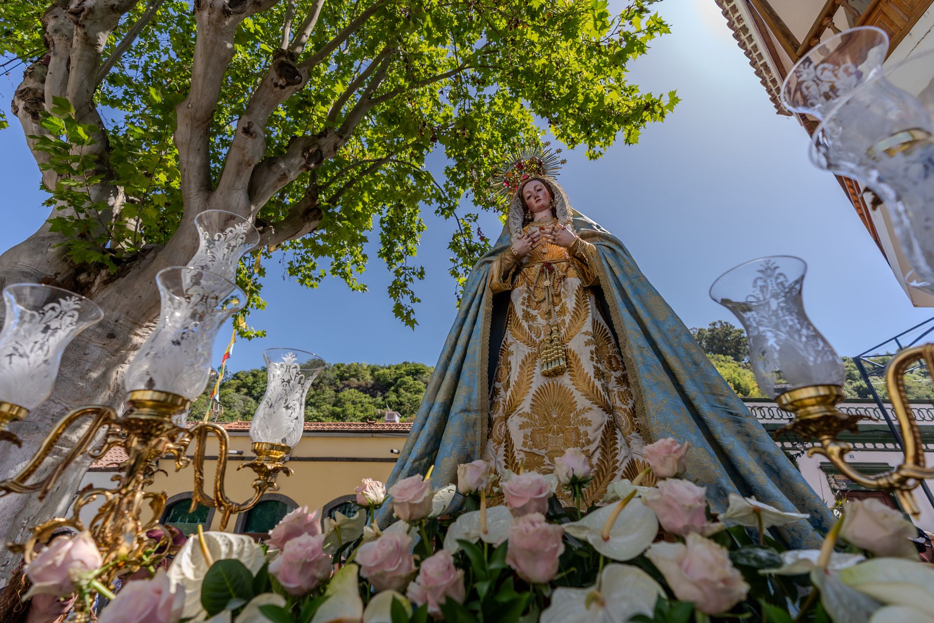 Valleseco celebra su Día Grande con sabor asturiano y solidaridad