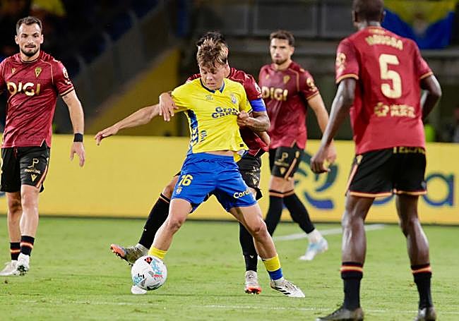 Amatucci gana un duelo.