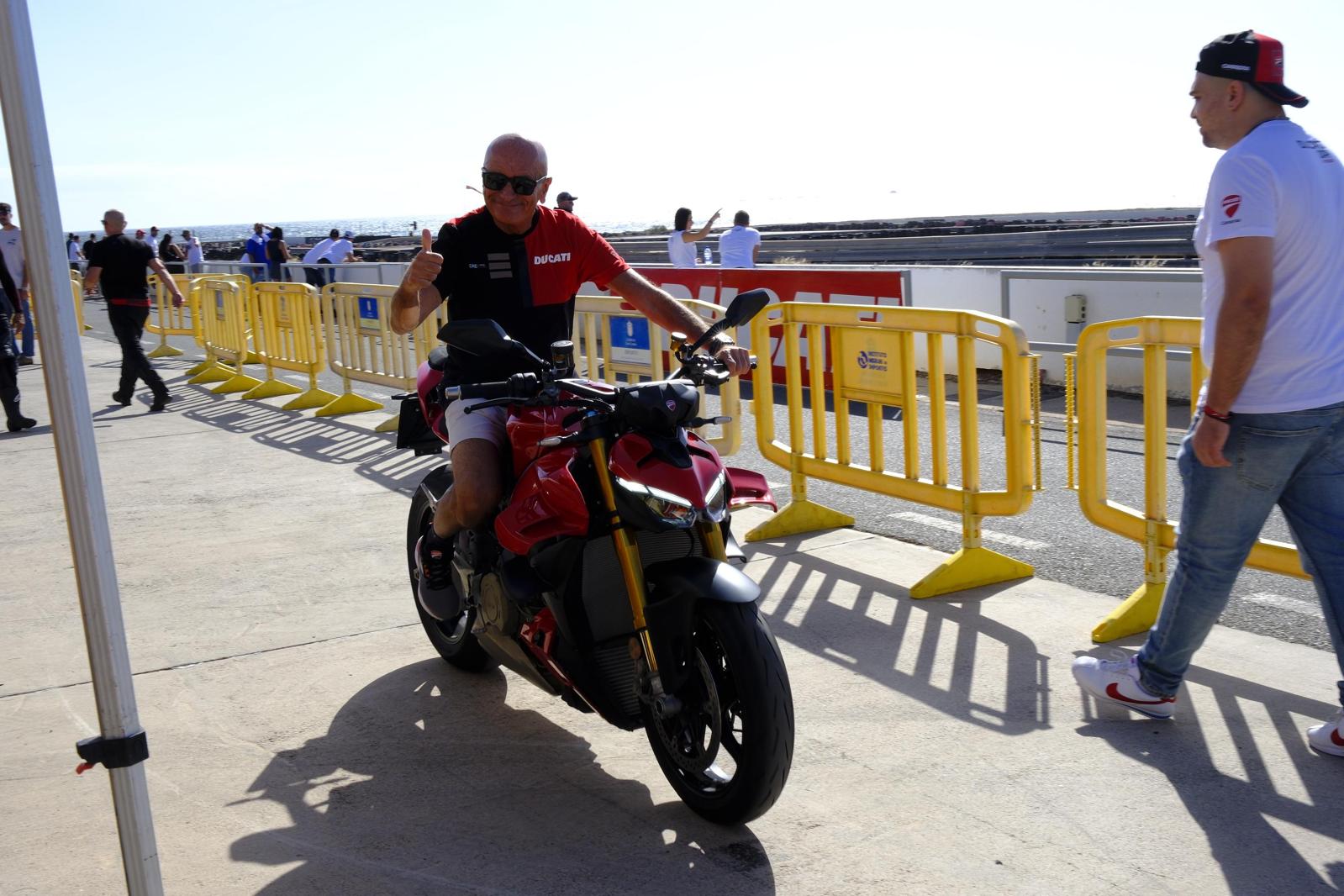 Una gran fiesta a lomos de las dos ruedas