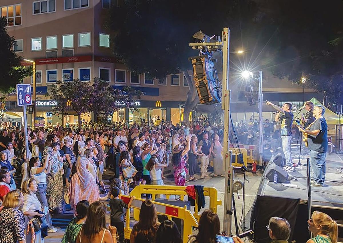 Imagen secundaria 1 - Mesa y López Market bate récord de visitantes con más de 65.000 personas