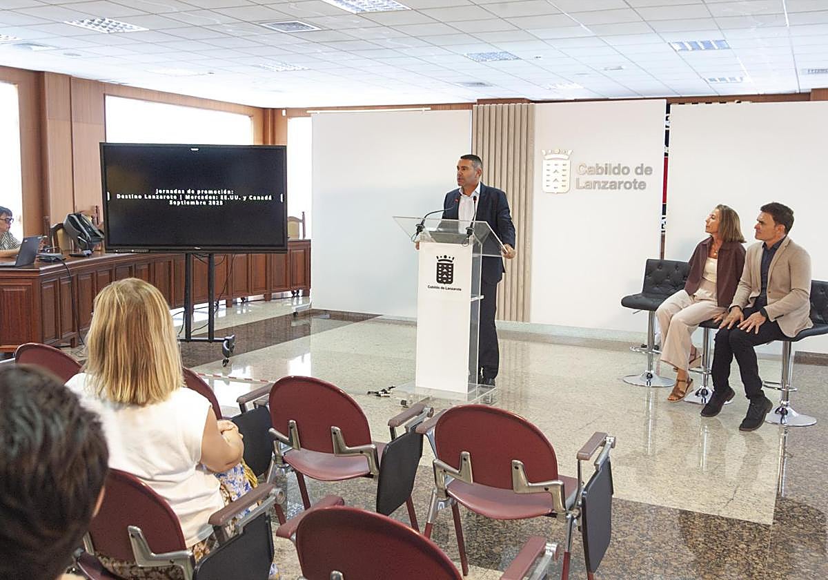 Presentación de detalles de la promoción turística que se hizo en Boston y Toronto.