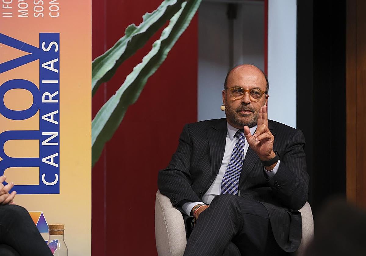 Santiago Guerra, coordinador general de Binter.