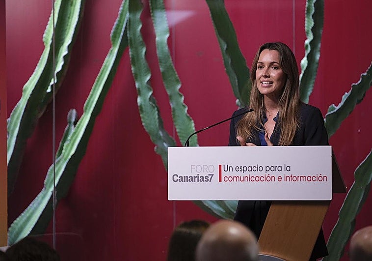 María Fernández Pérez durante su intervención en el Foro CANARIAS7 'Intermodalidad en Canarias: retos y oportunidades en el transporte aéreo y marítimo'.