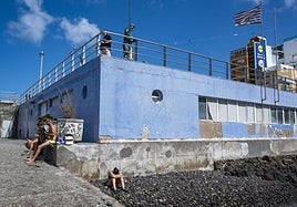 Tramo final del Paseo de Las Canteras llegando a la zona de La Puntilla.