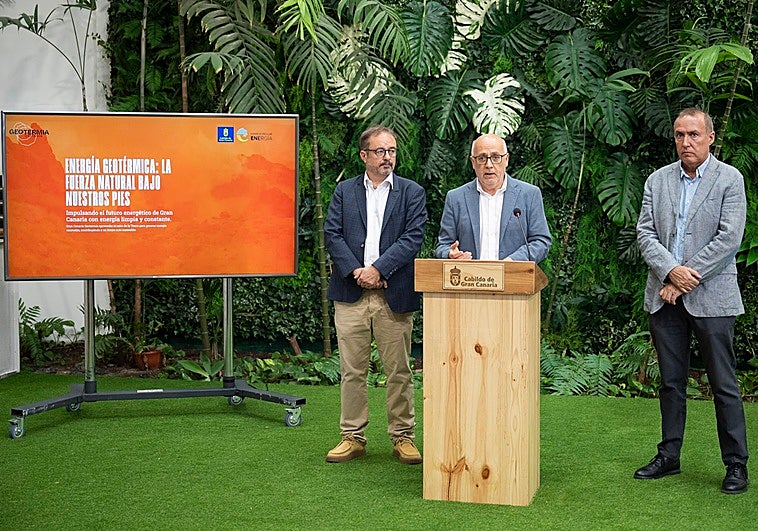 Imagen de Antonio Morales, presidente del Cabildo de Gran Canaria, anunciando el proyecto.