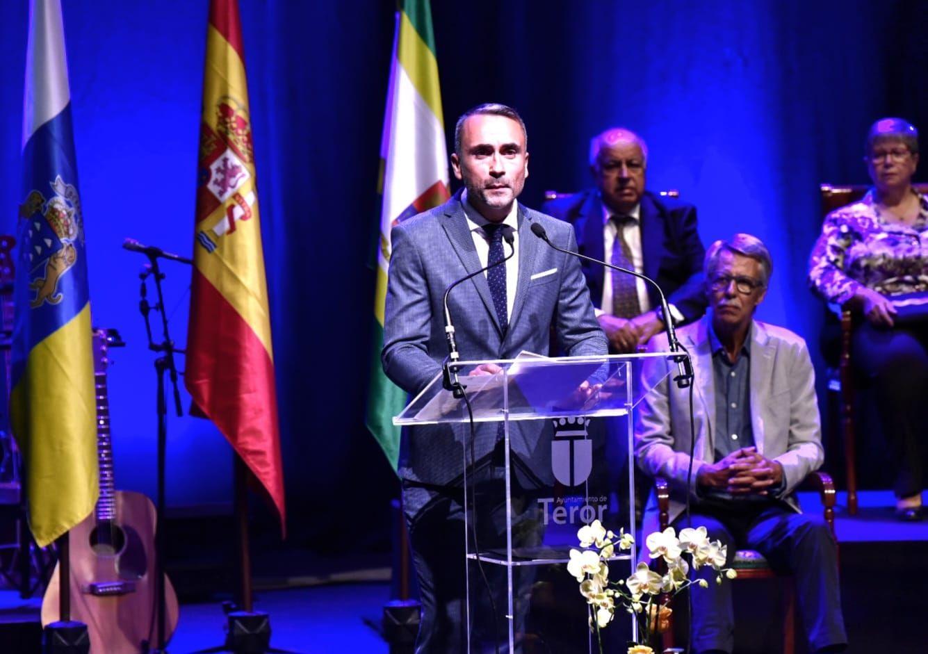 El Ayuntamiento de Teror entregó los Honores y Distinciones del Pino 2025