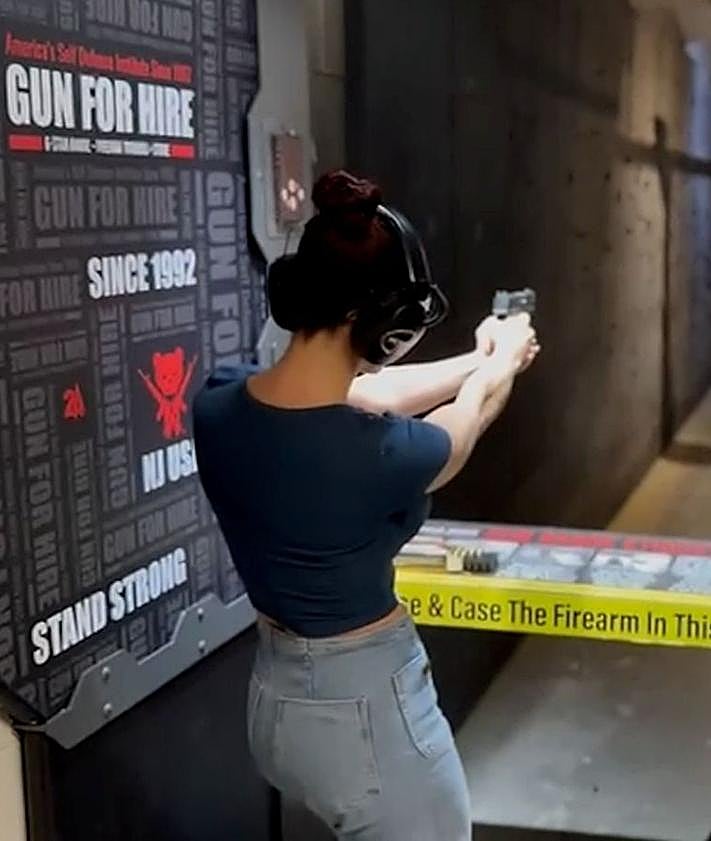 Imagen secundaria 2 - Naira Hernández, una canaria en Nueva York en busca de un Emmy