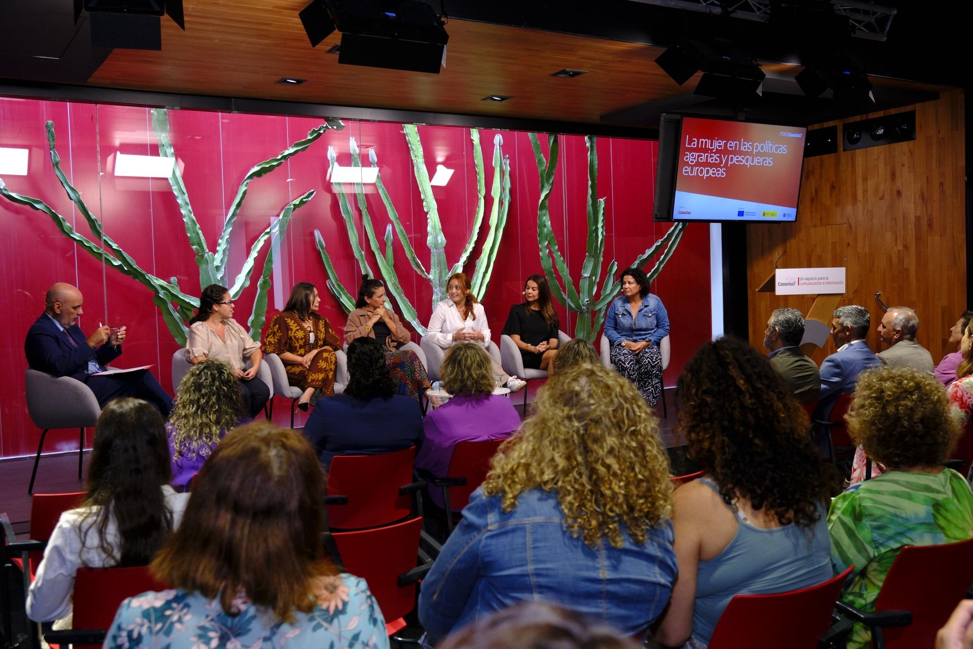 El ForoCANARIAS7 &#039;La mujer en las políticas agrarias y pesqueras europeas&#039;, en imágenes