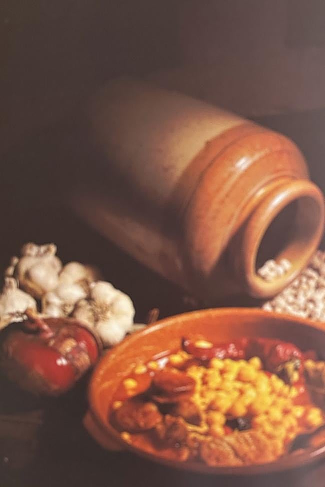 Potaje de garbanzas con sus uvas pasas