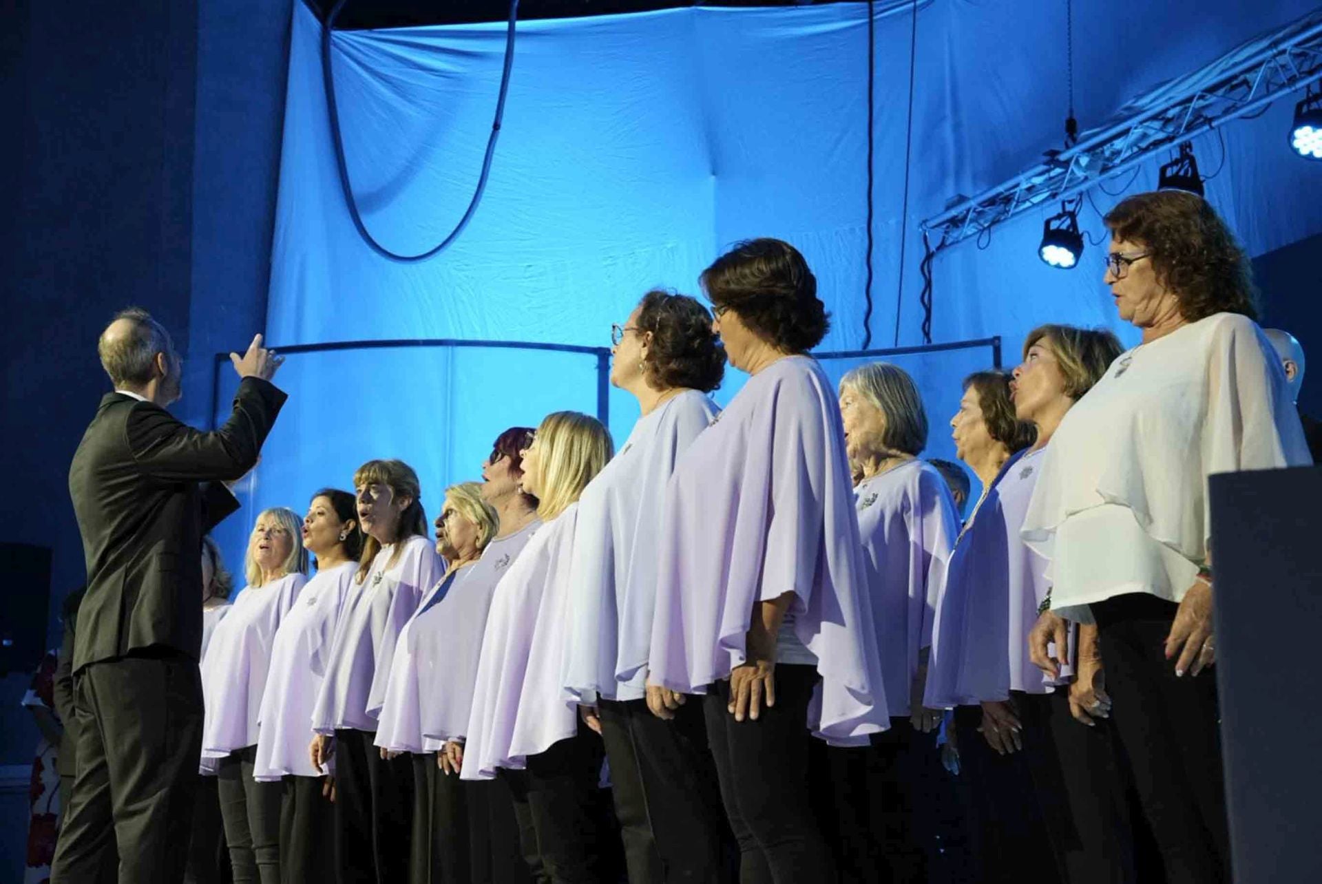 San Bartolomé rinde homenaje a once vecinos que han dejado huella en el municipio