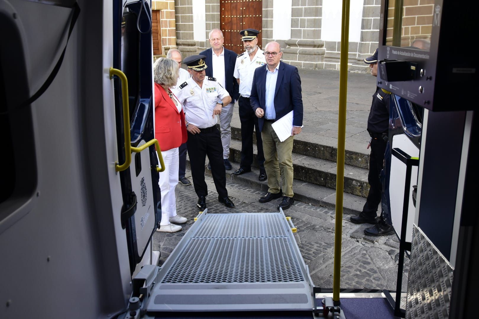 Así son las nuevas unidades móviles de documentación de la Policía Nacional