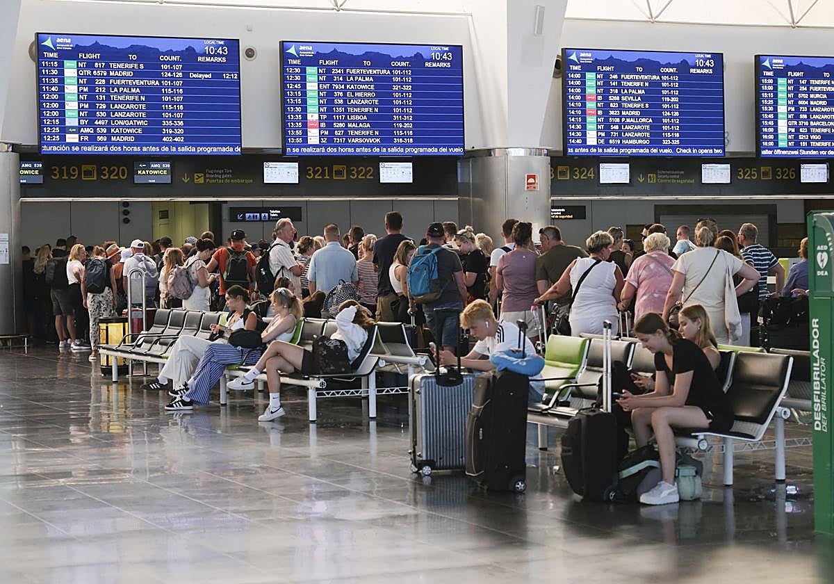 Colas en el Aeropuerto de Gran Canaria.
