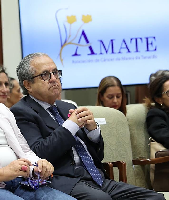 Imagen secundaria 2 - El Parlamento acoge las IX Jornadas sobre el cáncer de mama organizadas por Ámate